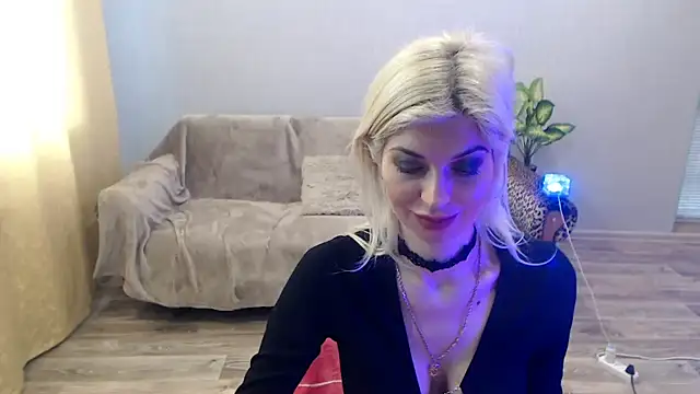 SexyBeatriice online show from March 2026 08:26:33 AM