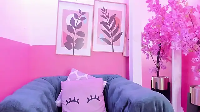 Evelyn smiith online show from January 2025 03:44:02 AM