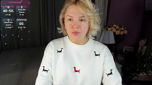 Snapshot of Nikki_Kai chatting on December 2025 01:02:01 AM Nikki Kai online show from December 2025 01:02:01 AM