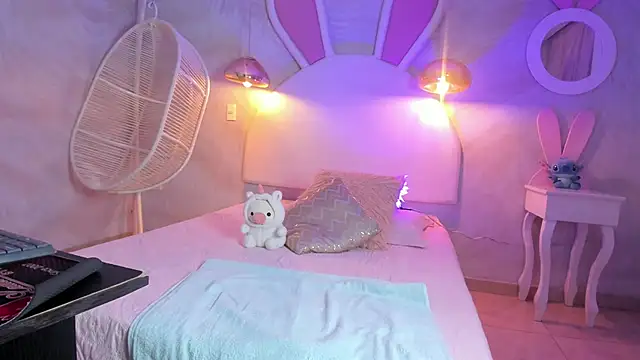 NAUGHTY ALANA  online show from February 2025 07:53:01 PM