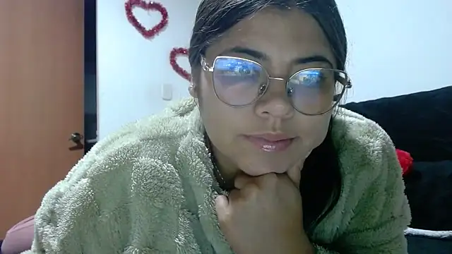 viccky vick online show from September 2025 02:57:01 AM