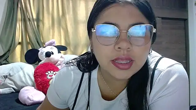 viccky vick online show from November 2025 05:46:02 PM