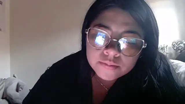 viccky vick online show from April 2026 10:07:01 PM