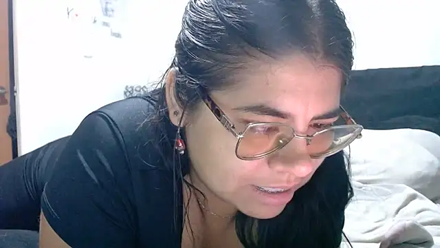 viccky vick online show from June 2026 12:44:01 AM