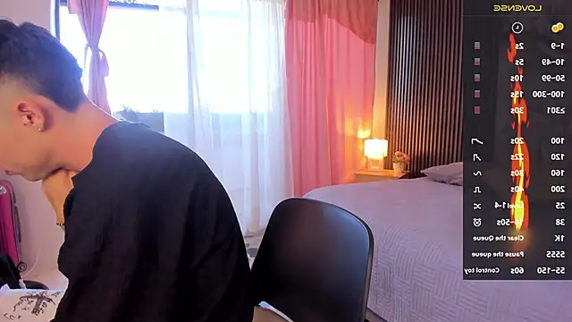 marcuscollins1  online show from April 2026 01:31:01 PM