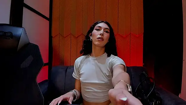 allicemackenzie online show from December 2025 06:40:01 AM