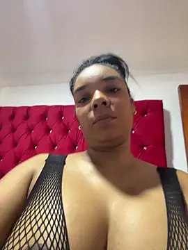 Snapshot of stefania_brunnett chatting on May 2026 07:41:01 PM stefania brunnett online show from May 2026 07:41:01 PM
