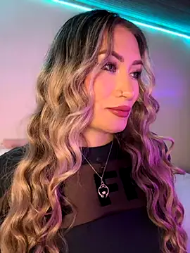 Lally Valencia   online show from September 2025 07:54:01 AM