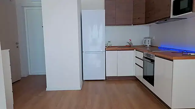 Enjoy everymoment  online show from March 2026 11:04:01 AM