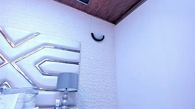 LottieBenz online show from February 2025 04:24:01 PM