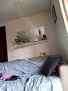 Pantaneirasexy online show from March 2026 08:15:01 PM