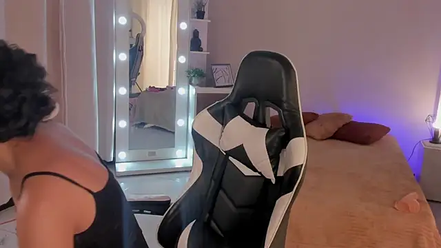 leahaltomm online show from March 2025 06:11:01 PM