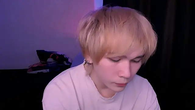 Snapshot of rennnuts chatting on February 2026 01:59:01 PM rennnuts online show from February 2026 01:59:01 PM