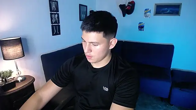 JamesCr  online show from April 2026 11:16:01 PM