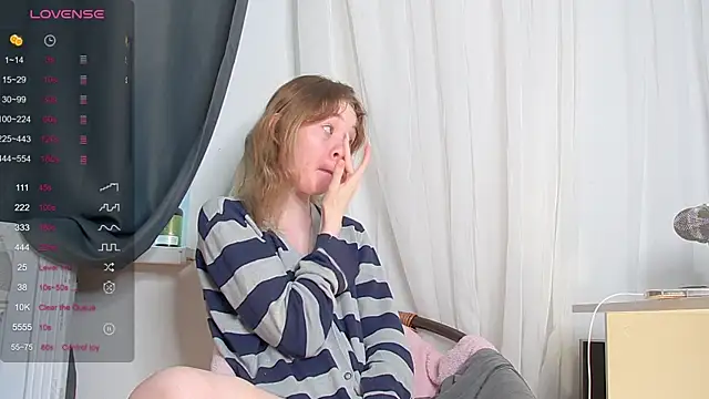 Snapshot of Kellybbface chatting on July 2026 04:29:01 AM Kellybbface online show from July 2026 04:29:01 AM