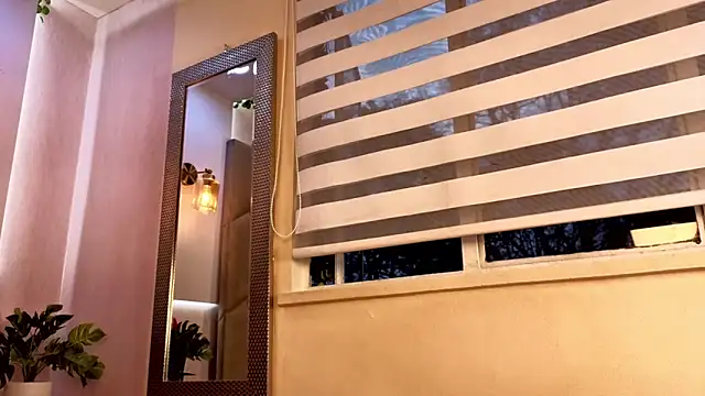 AzunaStar online show from March 2026 11:04:02 PM