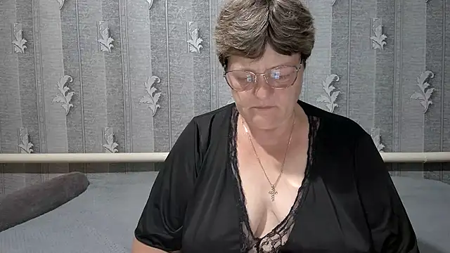 Snapshot of ElzaJewel chatting on June 2026 11:09:02 PM ElzaJewel online show from June 2026 11:09:02 PM