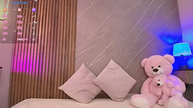 Snapshot of ariana_jhonson1 chatting on March 2026 12:22:02 PM ariana jhonson1 online show from March 2026 12:22:02 PM