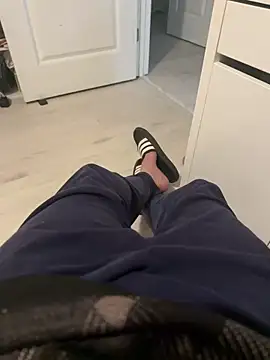 Enrimas1210 online show from March 2026 10:35:01 PM