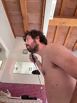 Ovett086 online show from April 2026 08:18:02 AM