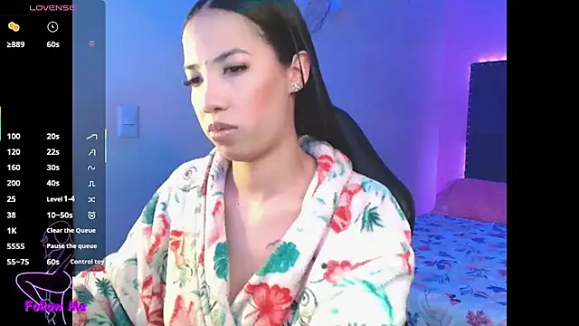 SallyWhitee online show from September 2025 05:07:01 AM