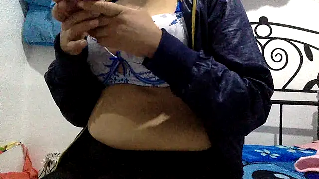 sharonlopez9611 online show from April 2026 03:45:02 AM