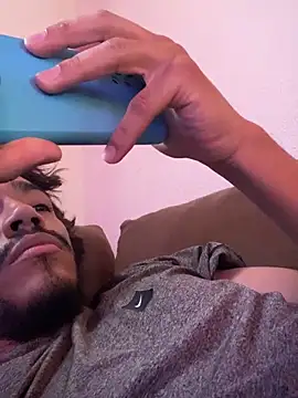 Mineirinho043 online show from October 2025 04:40:02 PM