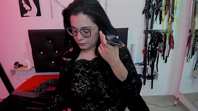 Julieta Carden  online show from April 2026 07:58:02 PM