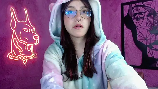 Snapshot of Sunshinegirl__ chatting on March 2025 08:37:02 PM Sunshinegirl online show from March 2025 08:37:02 PM