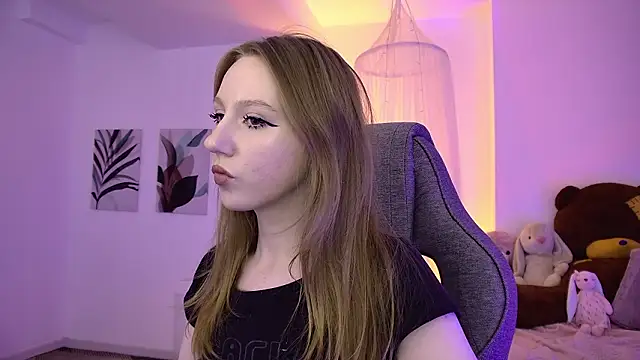 DariaTate online show from March 2026 12:42:02 PM