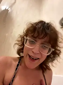 grassXass420 online show from October 2025 01:03:02 AM