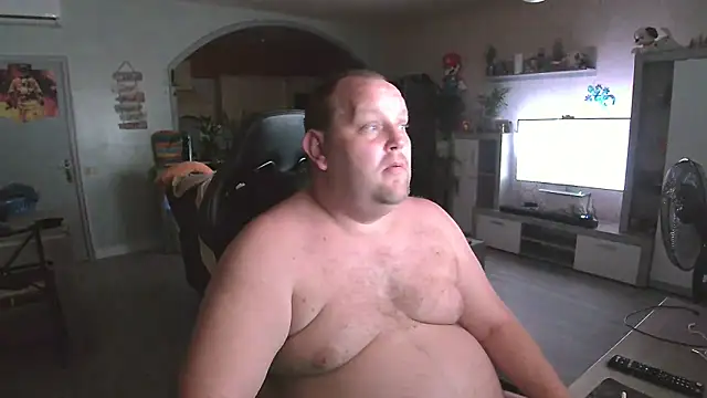 Hotfire-112 online show from May 2026 09:44:02 PM