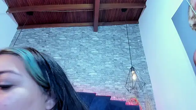 Sophia Brunett online show from April 2026 11:48:02 AM