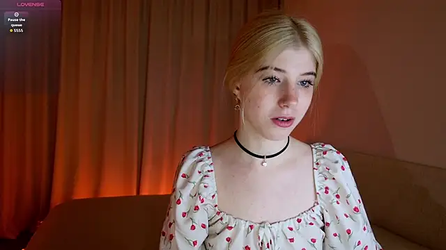 Bella amory online show from May 2026 06:26:02 PM