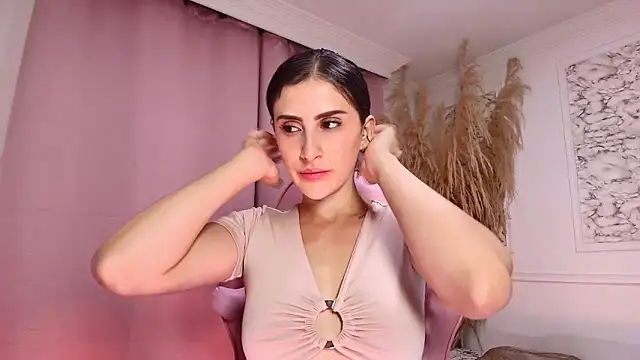 Danella houston online show from April 2026 02:07:01 AM