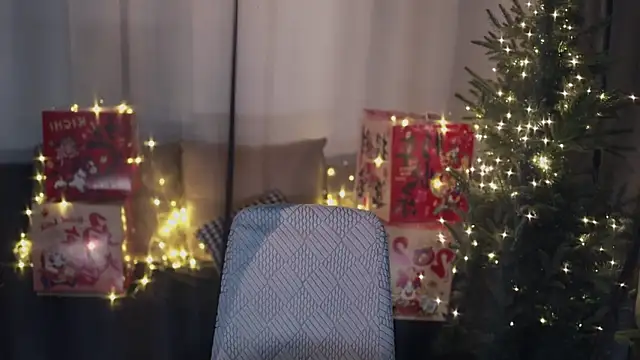 Moonccoi online show from February 2026 10:19:02 AM