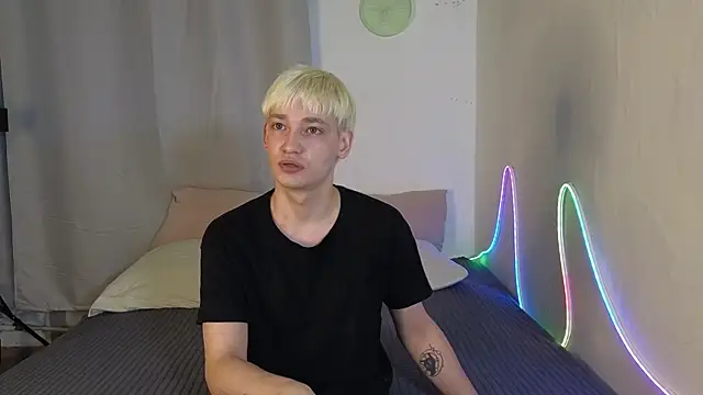 Julian wins online show from April 2026 11:57:02 PM