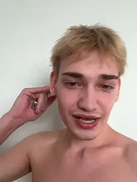 Julian wins online show from April 2026 11:48:02 AM