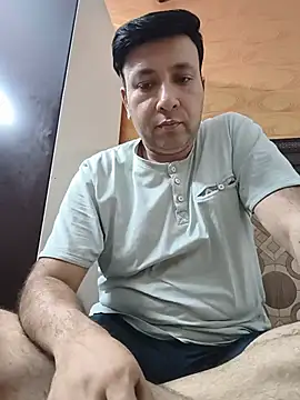 innocentboy1987 online show from June 2026 09:51:02 AM