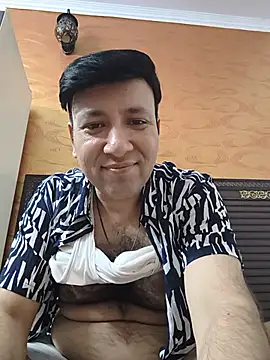 innocentboy1987 online show from June 2026 04:31:02 PM
