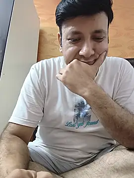 innocentboy1987 online show from June 2026 04:12:02 PM