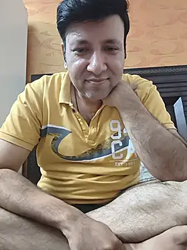 innocentboy1987 online show from July 2026 04:24:01 PM
