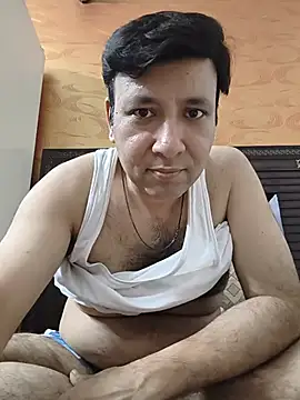 innocentboy1987 online show from July 2026 04:25:02 PM