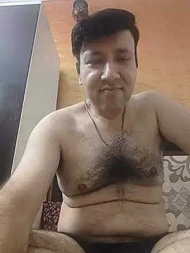 innocentboy1987 online show from July 2026 04:31:02 PM