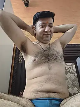 innocentboy1987 online show from July 2026 04:34:02 PM