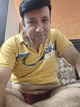 innocentboy1987 online show from July 2026 04:24:01 PM
