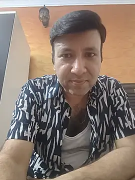 innocentboy1987 online show from July 2026 04:22:01 PM