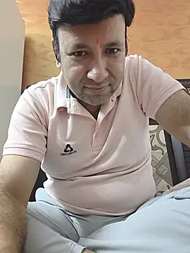 innocentboy1987 online show from July 2026 04:31:02 PM