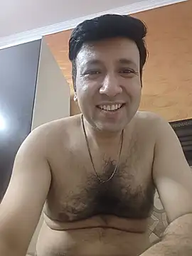 innocentboy1987 online show from August 2026 04:27:01 PM