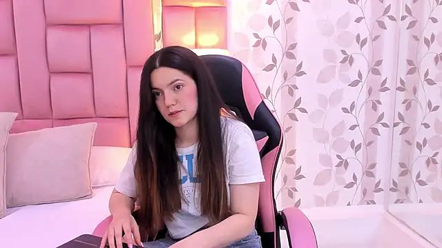 ArianaFranco online show from December 2025 09:53:01 PM